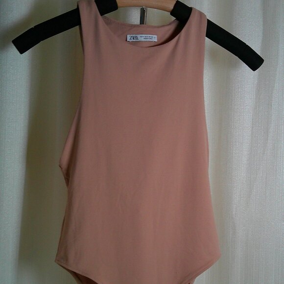 Zara Basics Nude Seamless Bodysuit in Size S - Picture 2 of 3